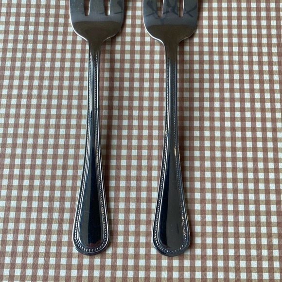 2 GIBSON 18/0 STAINLESS Silverware Steak/ Meat Serving Fork - Picture 6 of 8